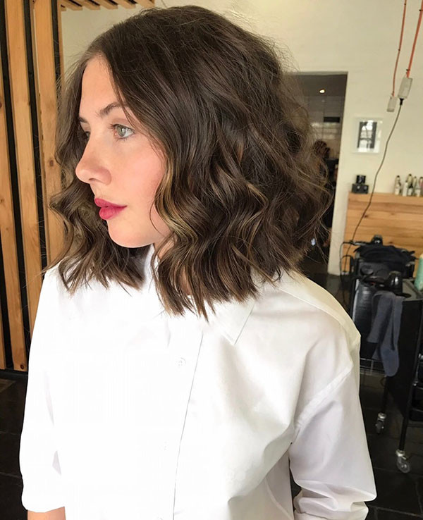 10 short layered wavy hair