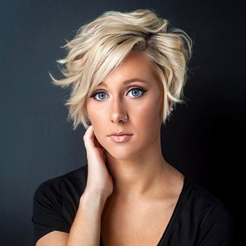 20 short layered hair with side bangs