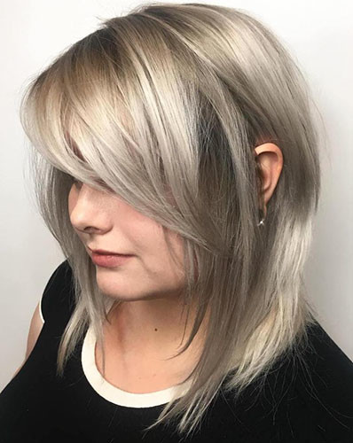 22 short hair with side swept bangs