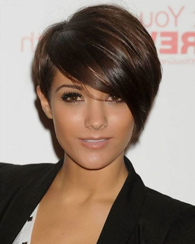 37 short hair long side bangs