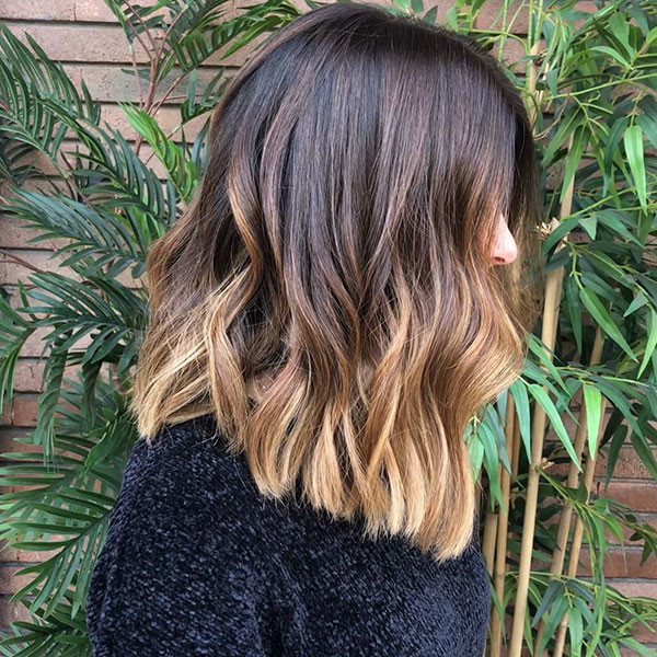 8 short haircuts for wavy hair
