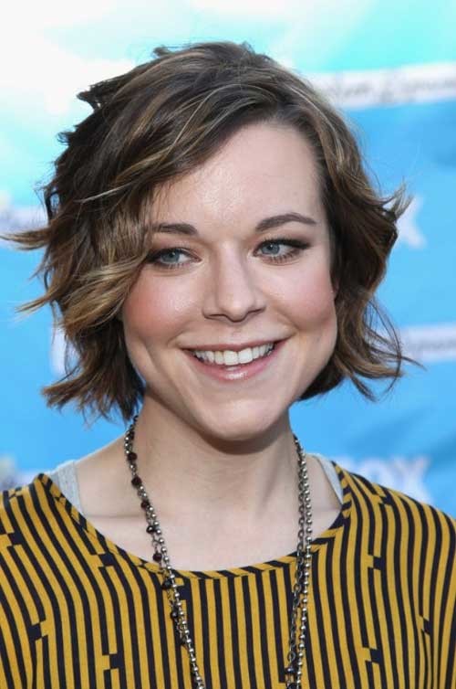 Cute Short Wavy Hair