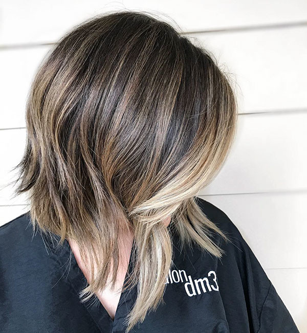 Inverted Wavy Hair