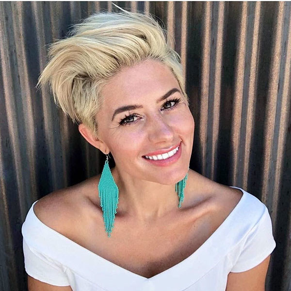 Modern Blonde Short Hair Color
