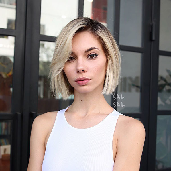 Side Parted Blonde Bob