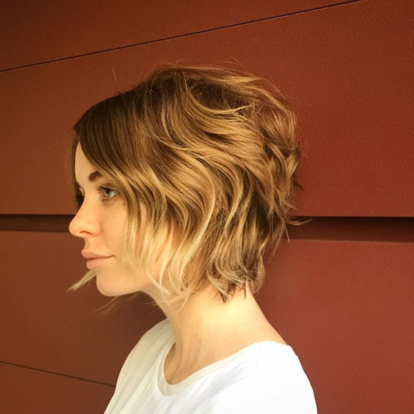 Wavy Graduated Hair