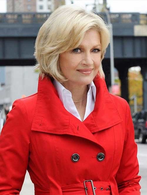 12.Short Hair Women Over 50