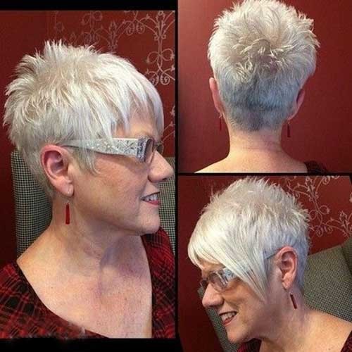 17.Short Hair Women Over 50