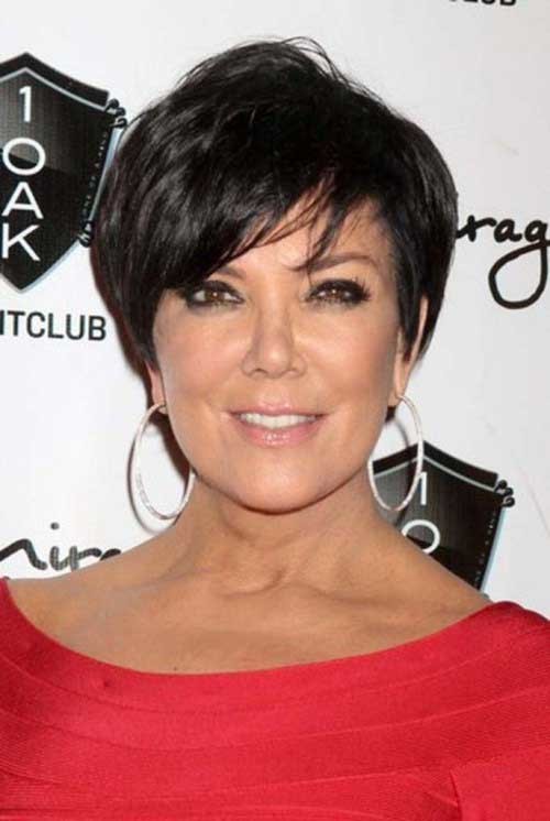 19.Short Hair Women Over 50