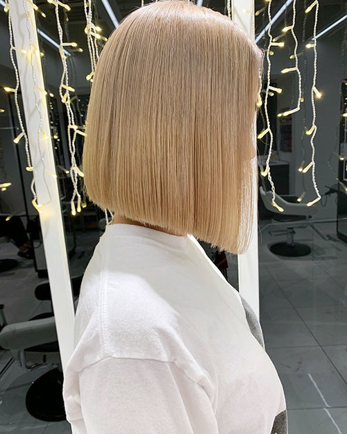 20 straight blonde bob