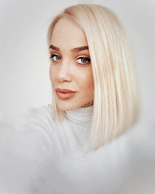 28 blonde long bob