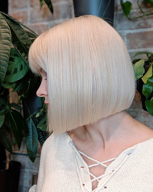 34 platinum blonde bob