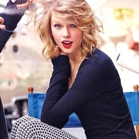 Beautiful Short Side Swept Curly Hair for Girls