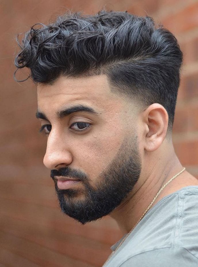 Loose Curly Hair Undercut Fade