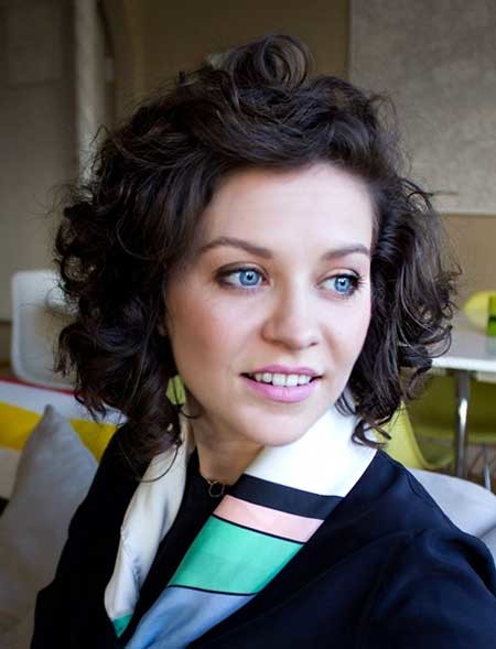 Short Backward Swept Curly Bob Hairstyle