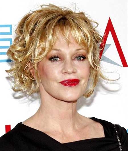 Short Messy Layered Curly Hairdo for Women