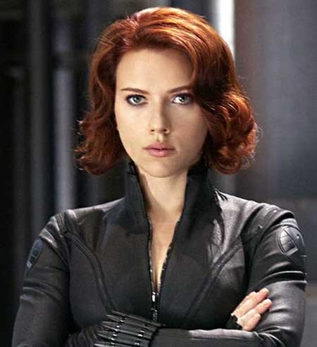 Side Parted Short Bob Hairdo for Curly Hair