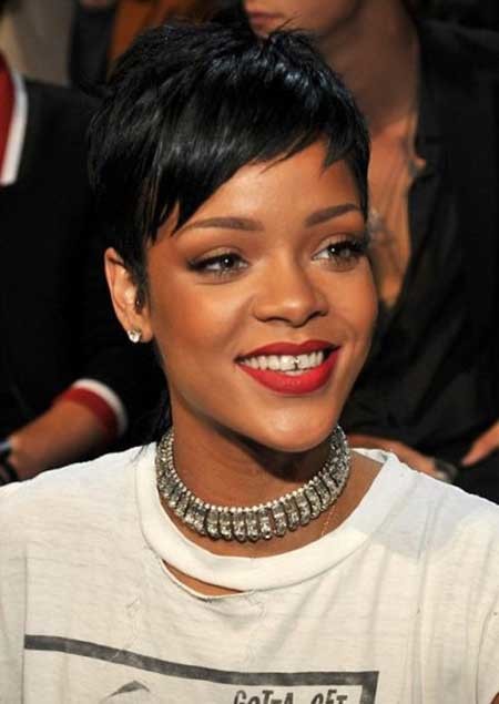 The Cool Pixie Haircut with Charming Jagged Bangs