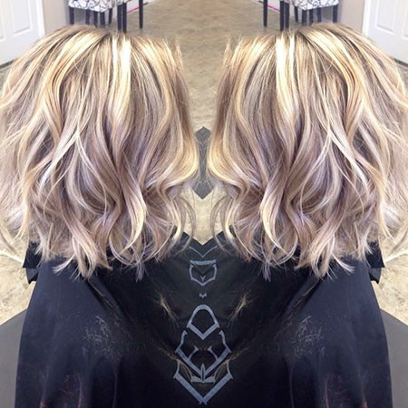 Wavy Hairtyle