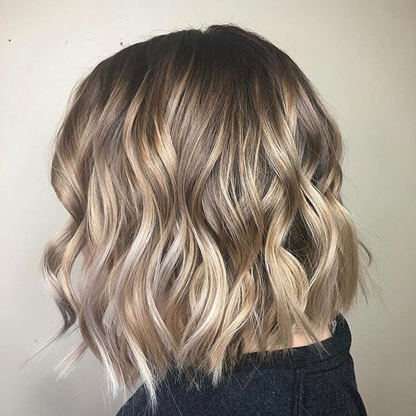 24 easy hairstyles for short wavy hair