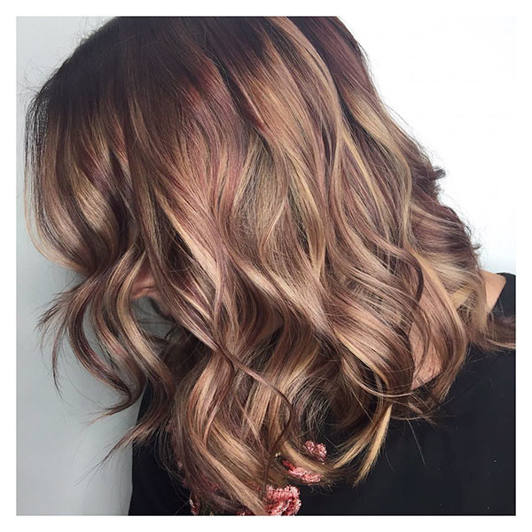 28 short haircuts for thick wavy hair