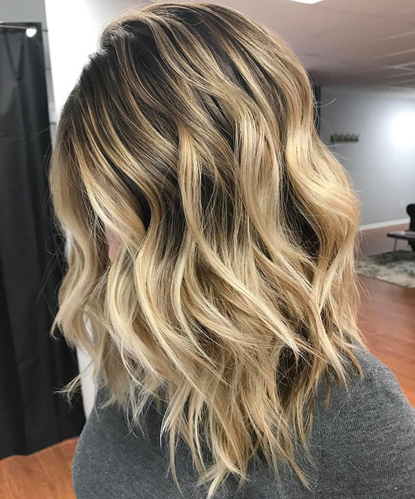 35 short and wavy hair