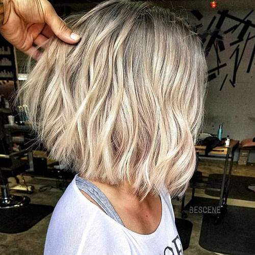 62 wavy bob