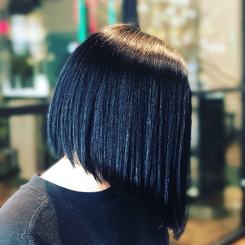 64 straight bob haircut