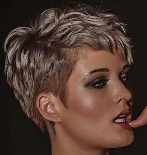 Blonde Hot Pixie Style