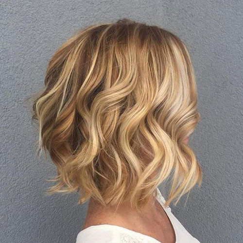 Bob Hairstyle Beachy Waves