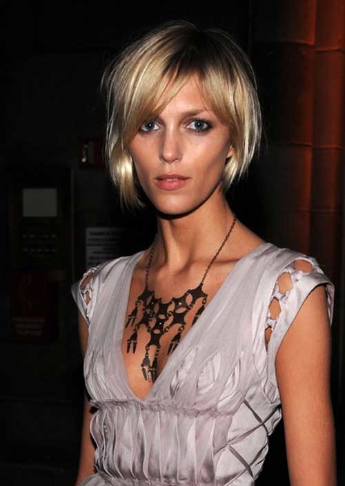 Celebrity Women with Short Hair 1