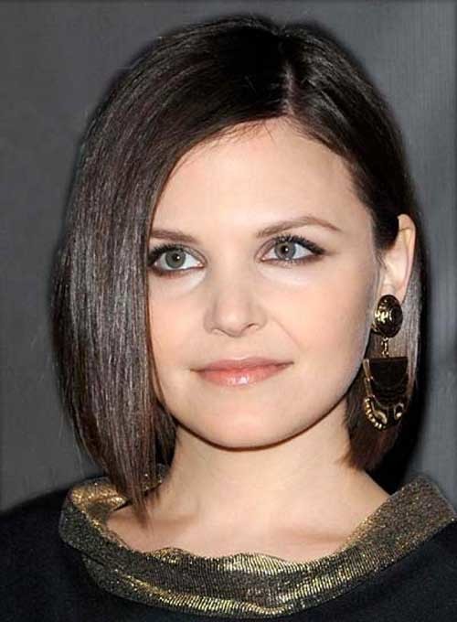 Celebrity Women with Short Hair