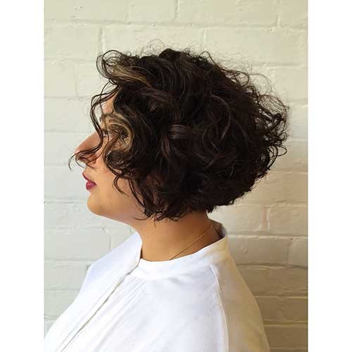 Curly Bob Hair