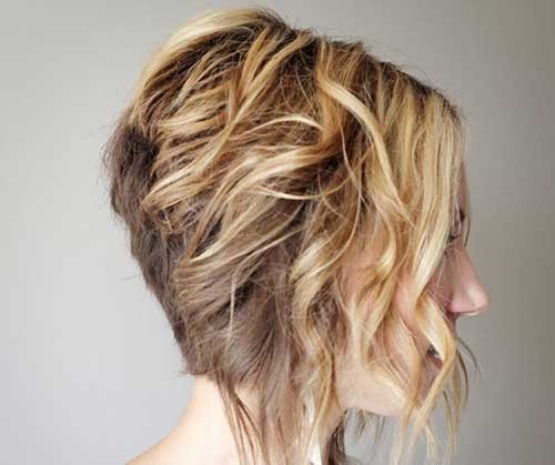 Cute Short Loose Curly Hair Stacked Cut