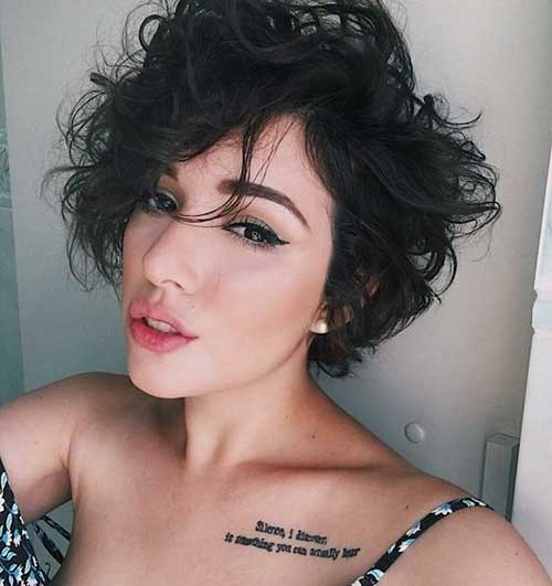 Messy Short Hair 1