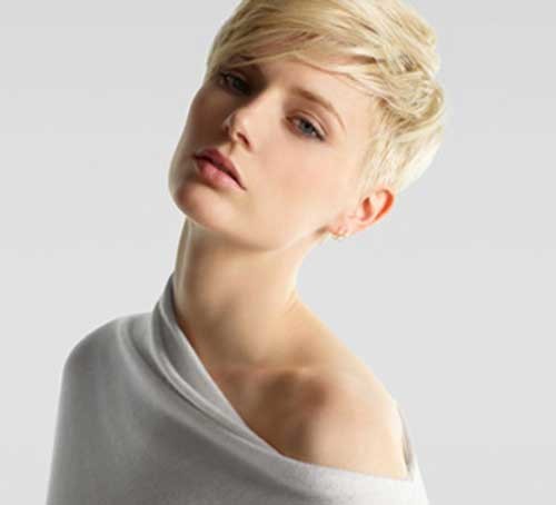 Short Blonde Casual Pixie