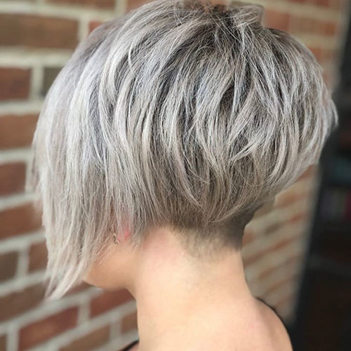 Short Layered Bob 1