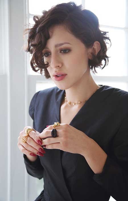 Short Trendy Curly Haircuts 4