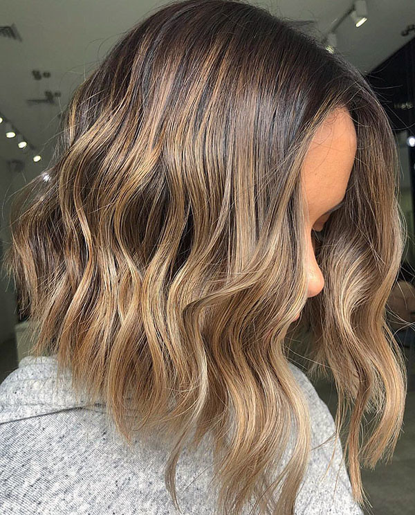 Short Wavy Bob Hair