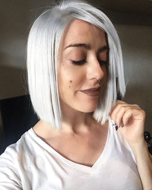 Short White Hair With Lowlights