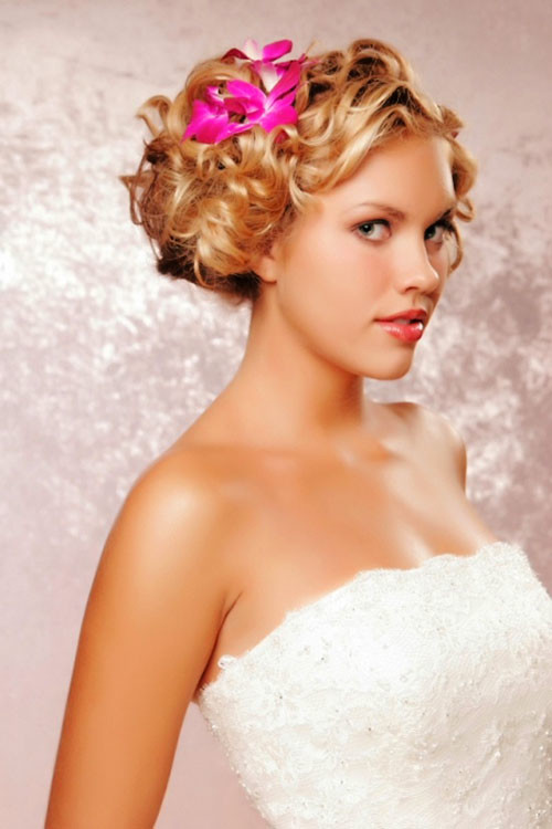 Short bridesmaid hairstyles 2019