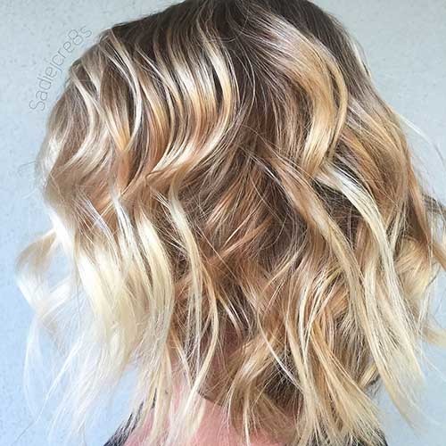 Wavy Blonde Bob Hairstyle