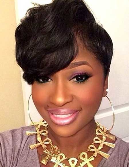 Wavy Layered Short Hair