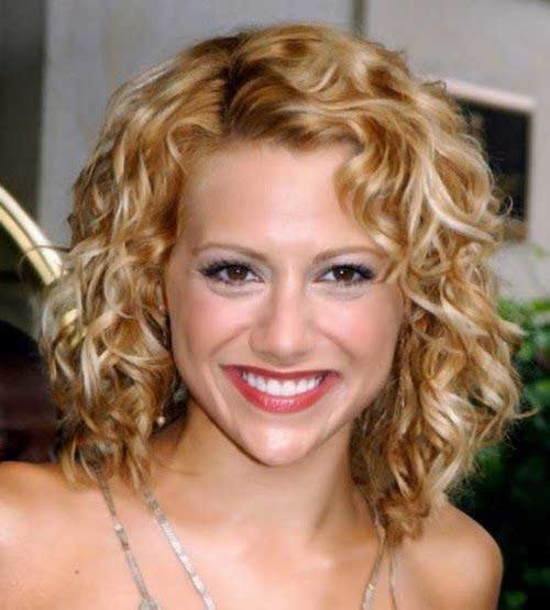 Short Haircuts For Curly Hair 4