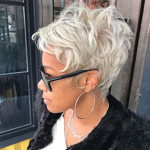 Super Short Blonde Pixie Cuts 2