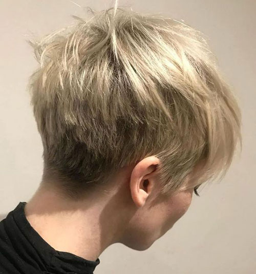 Super Short Blonde Pixie Cuts 3