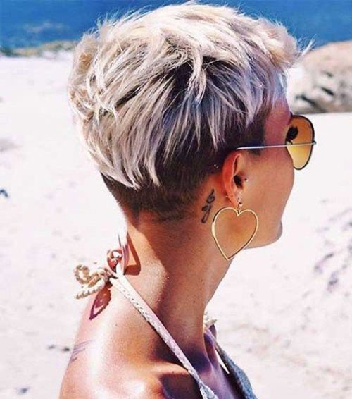 Super Short Blonde Pixie Cuts 4
