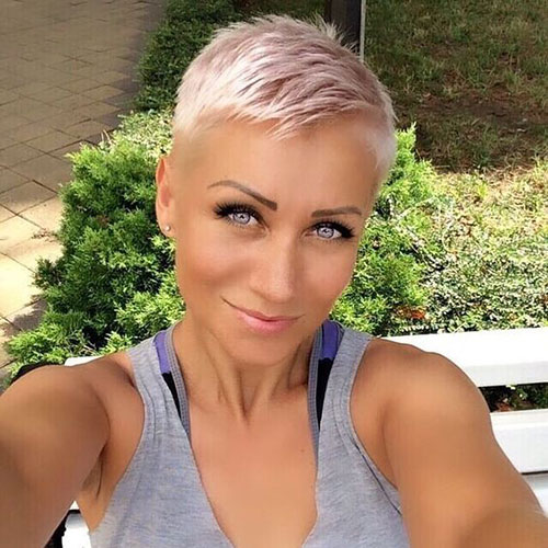 Super Short Blonde Pixie Cuts 7