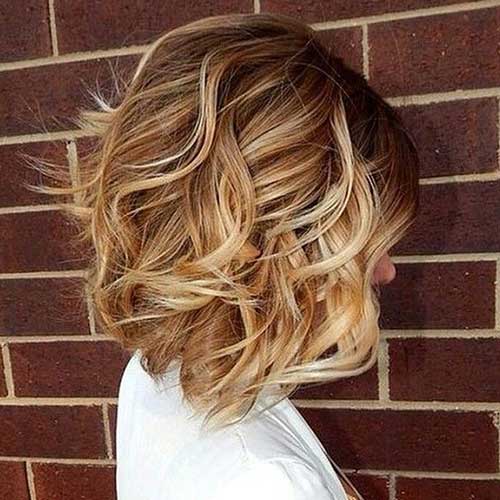 Trendy Short Wavy Bob Hairstyle