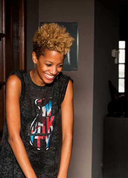 Tri Colored Shorter Sides and Curly Towering Front
